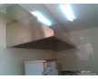 深圳市廚房設(shè)備工程有限公司，餐廳食堂排油煙管道設(shè)備，送風(fēng)管